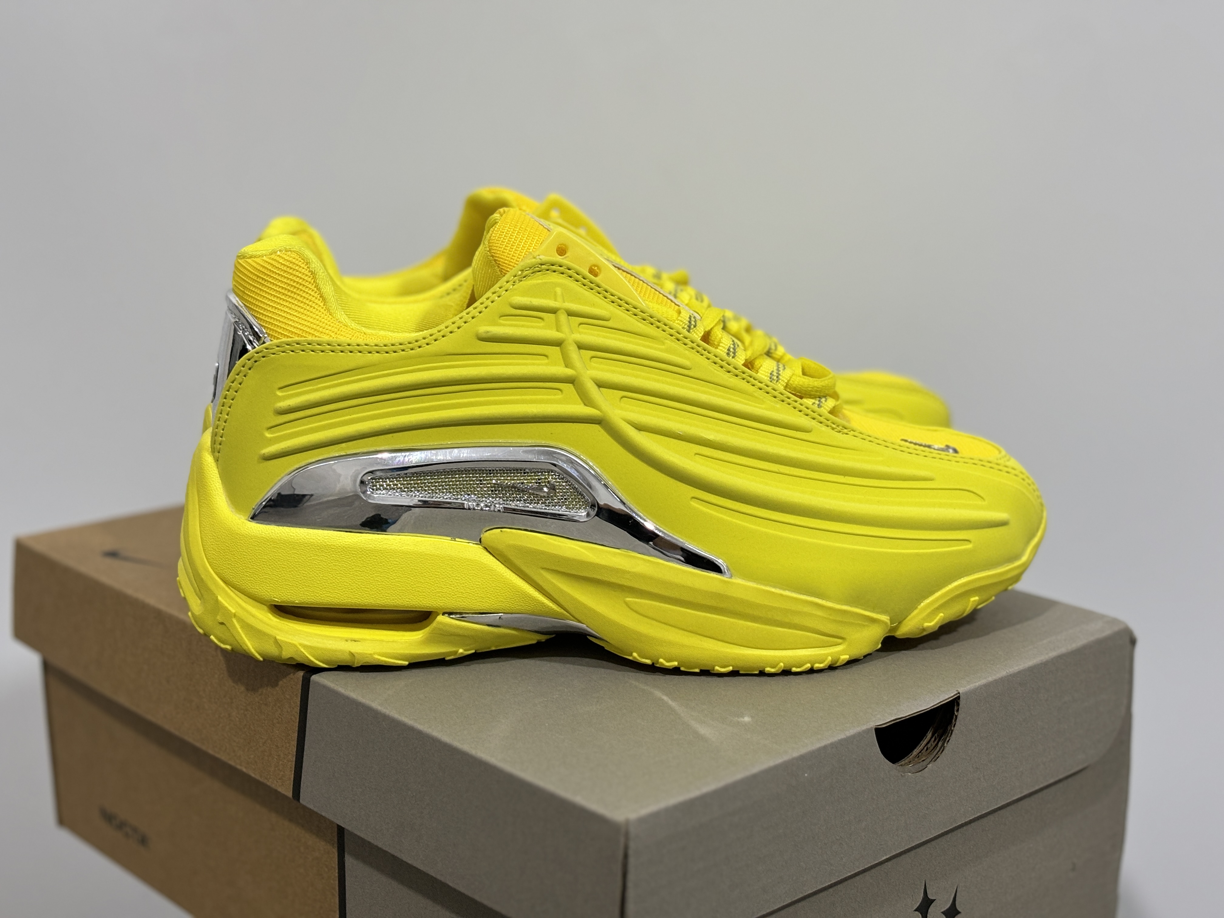 Nike Hot Step 2 Drake NOCTA Opti Yellow   DZ7293-700