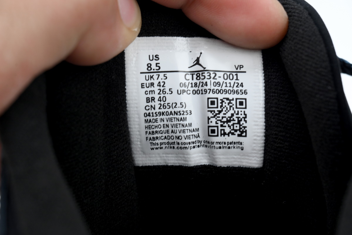 Air Jordan 3 Retro 'Black Cat' CT8532-001