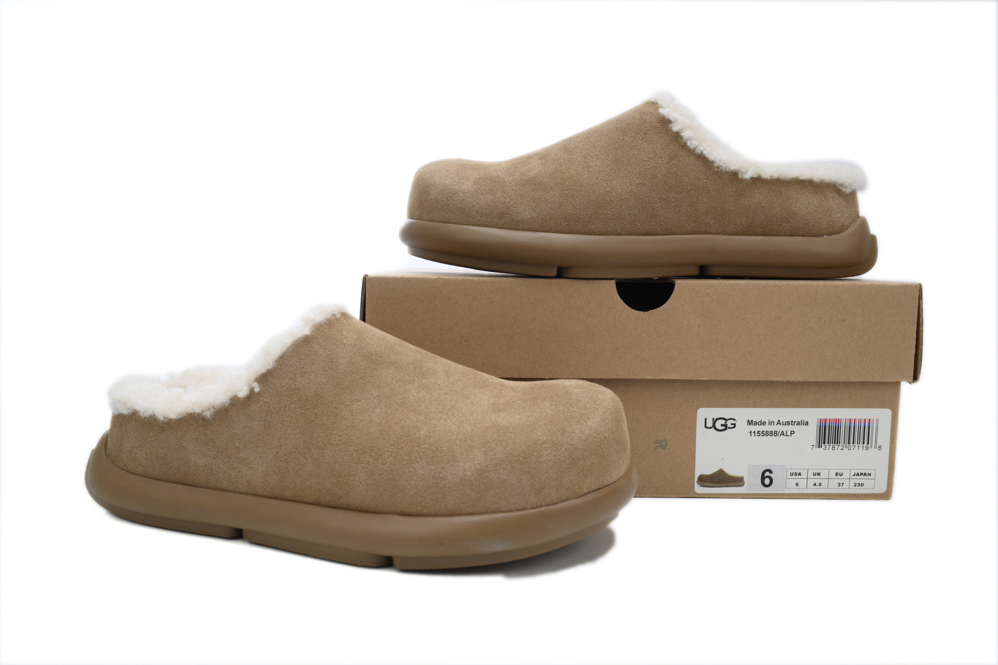 UGG 1155888 Maroon (color)