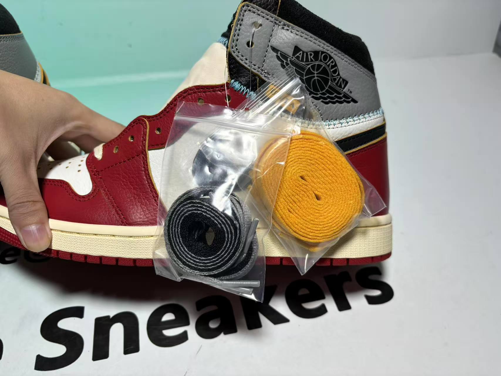 Union LA x Air Jordan 1 Retro High OG SP 'Chicago Shadow'  HV8563-600