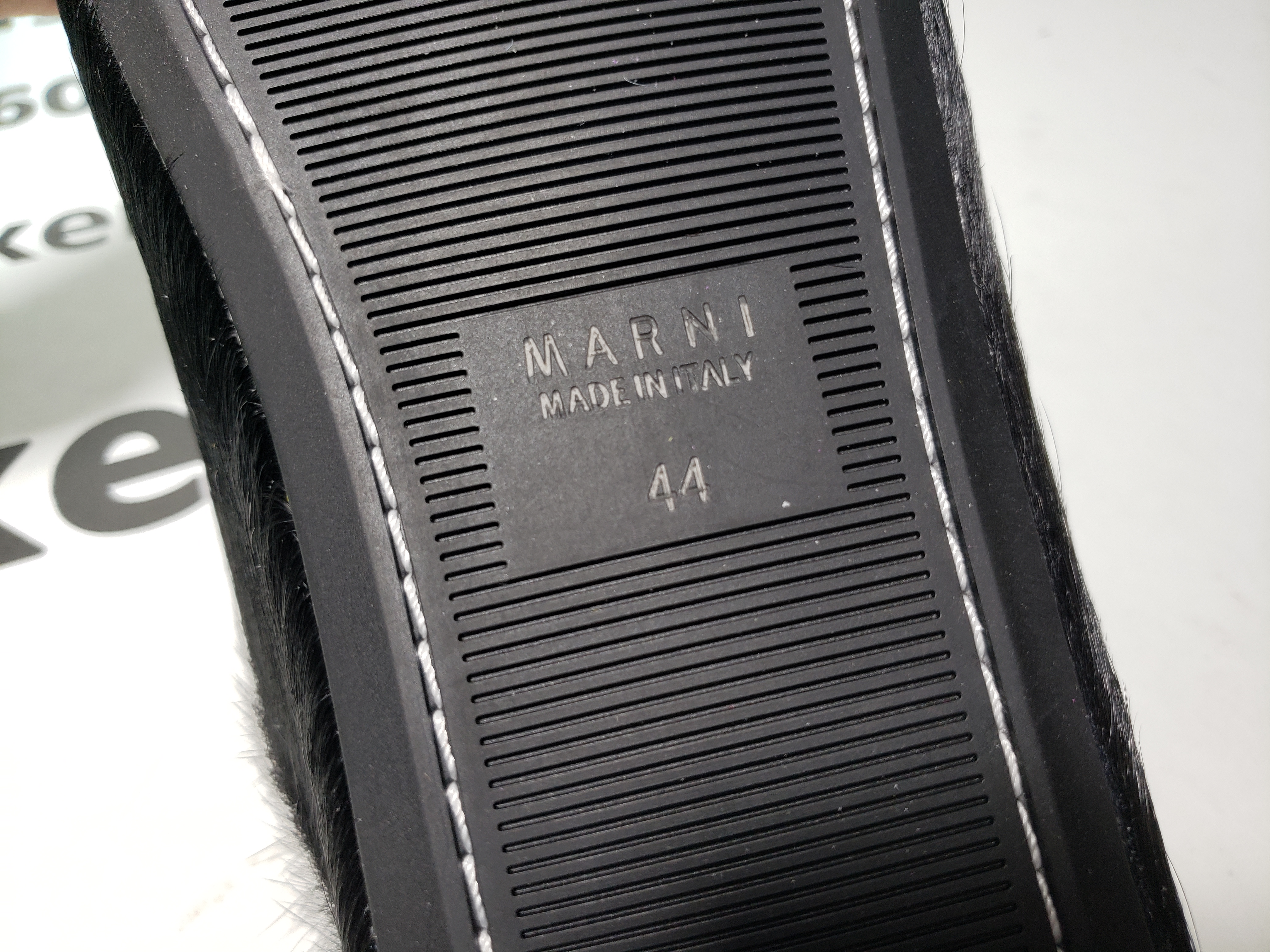 Marni Long-hair Calfskin Fussbett Sabot Black SBMR000600P412200N99