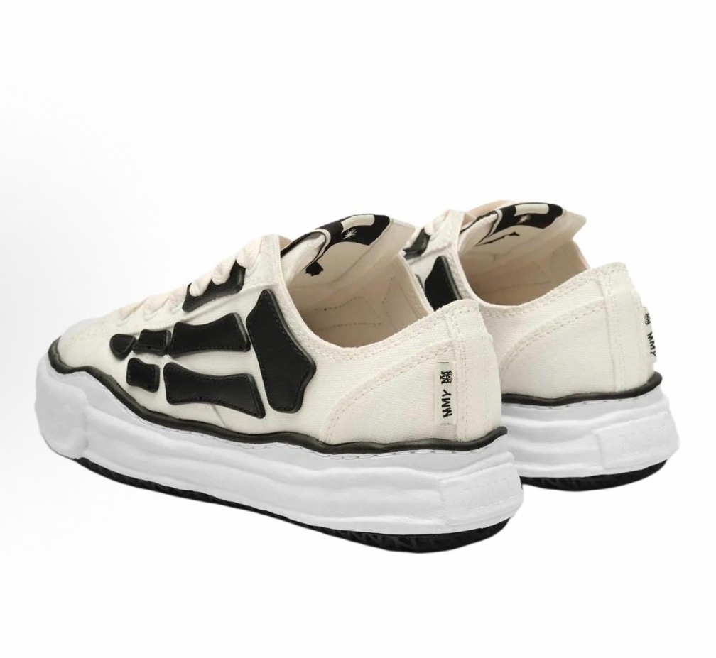 Maison Mihara Yasuhiro White AMFOSR1076-271