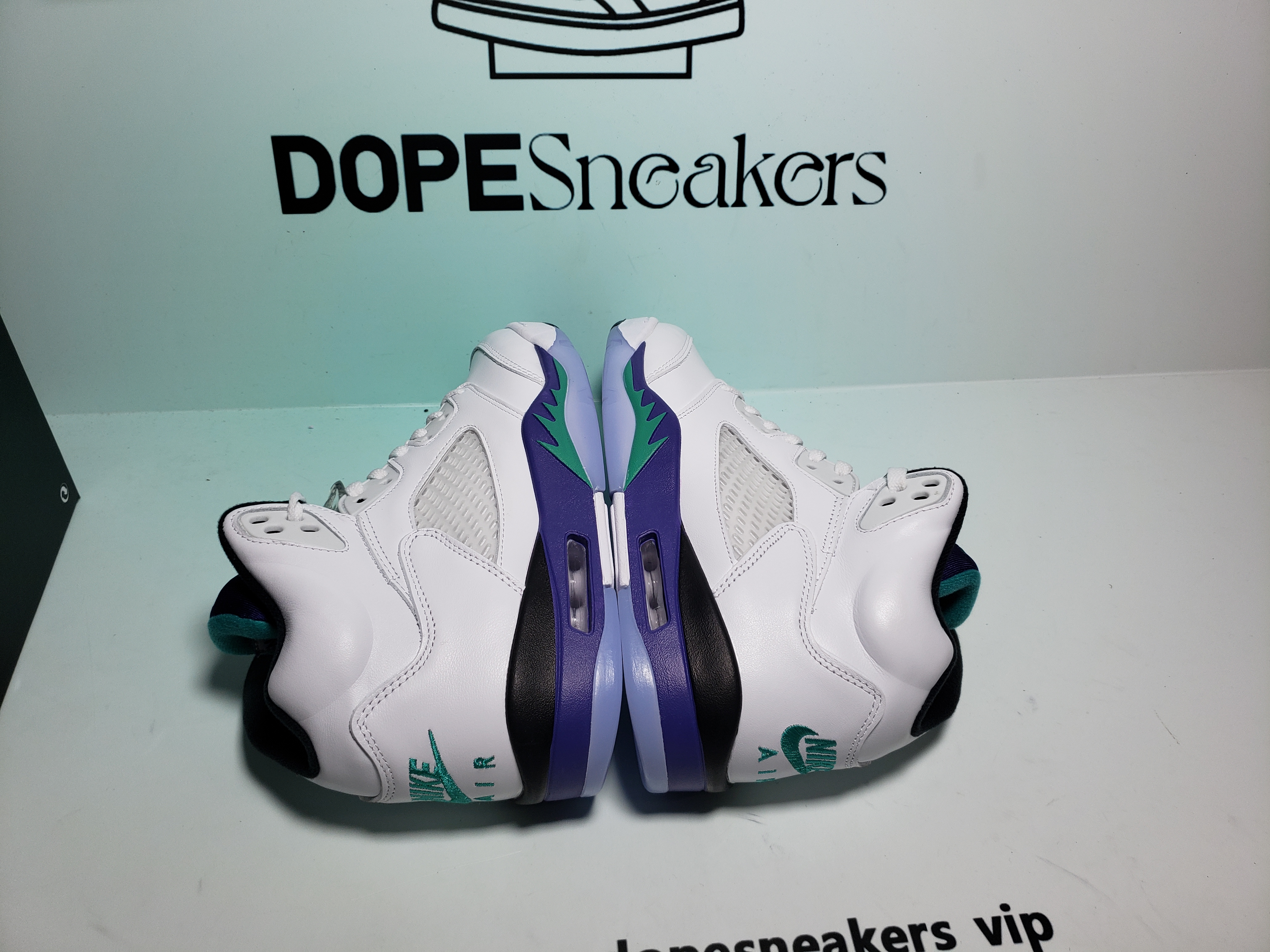 Air Jordan 5 Retro 'Grape' 2025 HQ7978-100