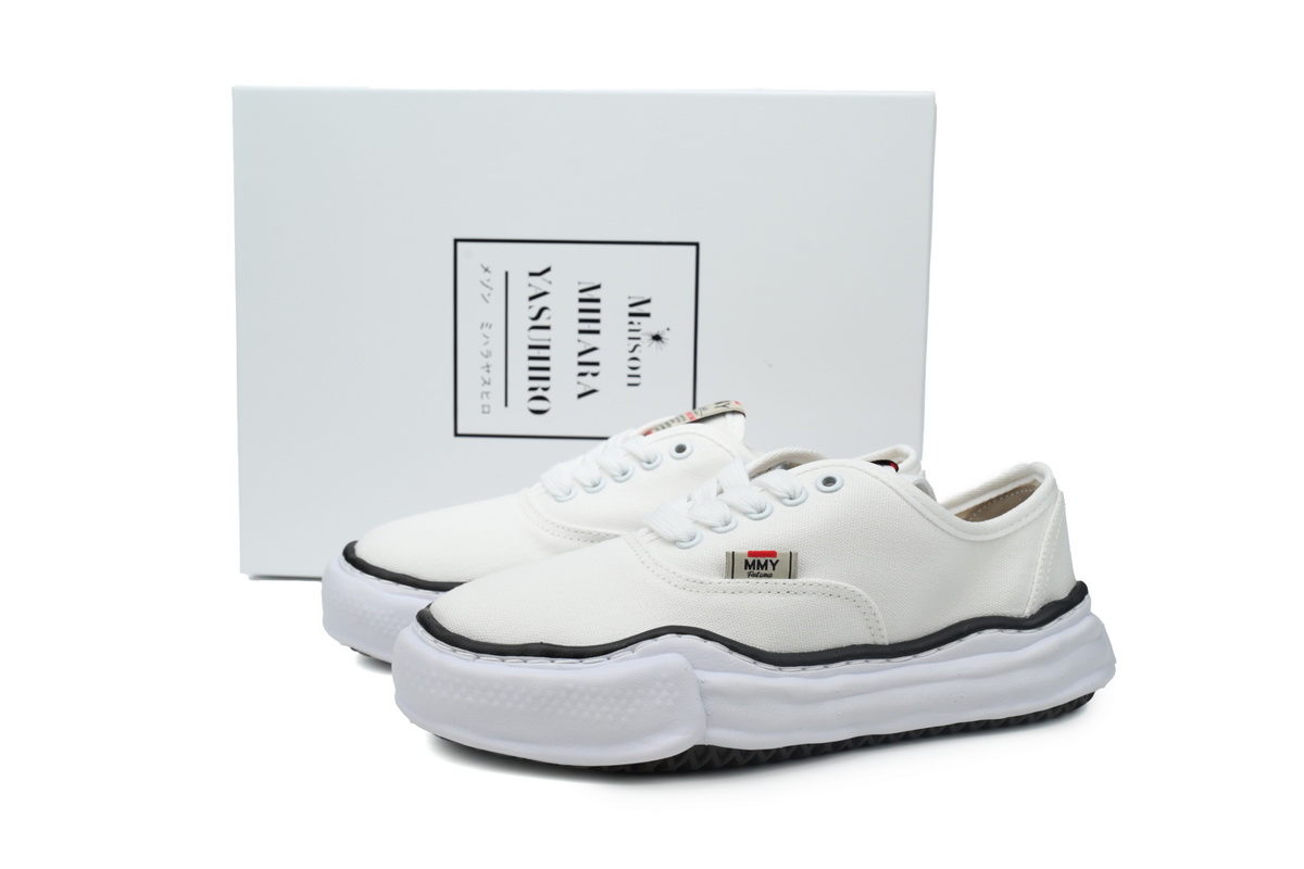 Mihara Yasuhiro White Black NO.716