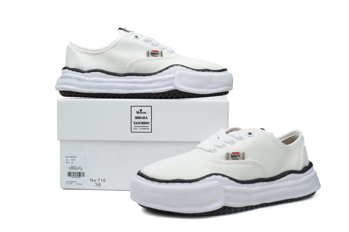 Mihara Yasuhiro White Black NO.716
