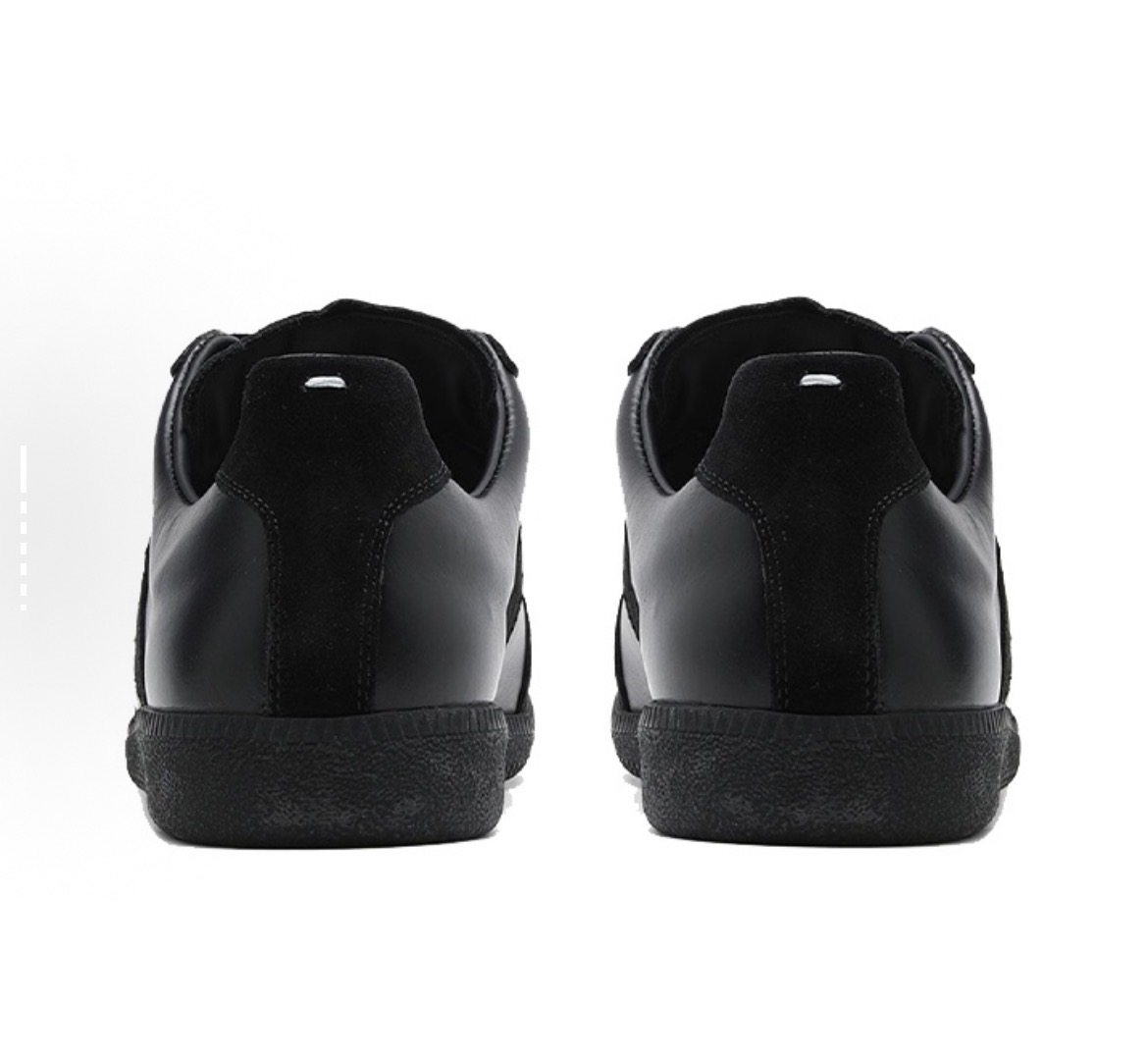 Maison Margiela All Black S57WS0236P1897900