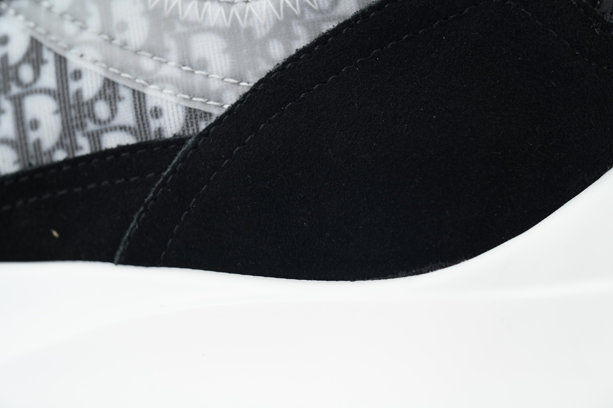 Dior B25 Oblique Runner Sneaker Black Suede 3SN259YUH_H960