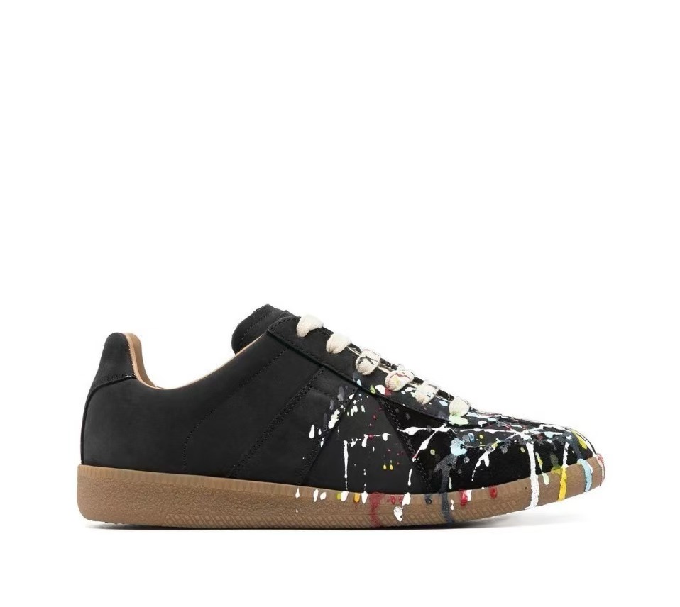 Maison Margiela Black Paint Replica Sneakers S58WS0101P1892963